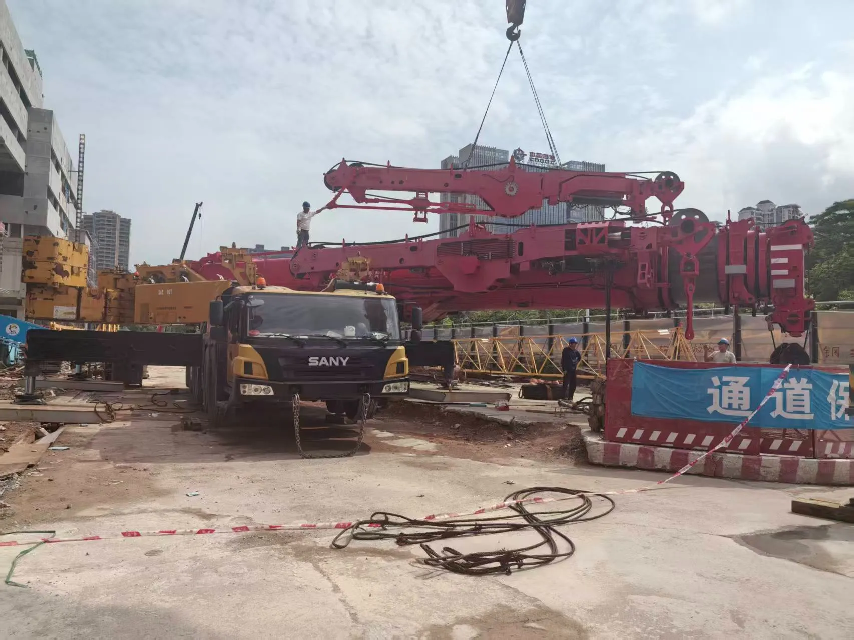 ساني SAC4500T رافعة متنقلة0