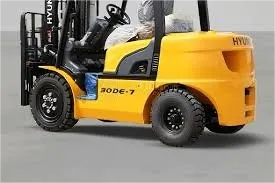 رافعة شوكية ديزل مستعملة HYUNDAI 30DE-70