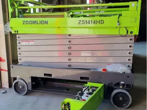 رافعة مقصية مستعملة ZOOMLION ZS1414HD للطرق الوعرة