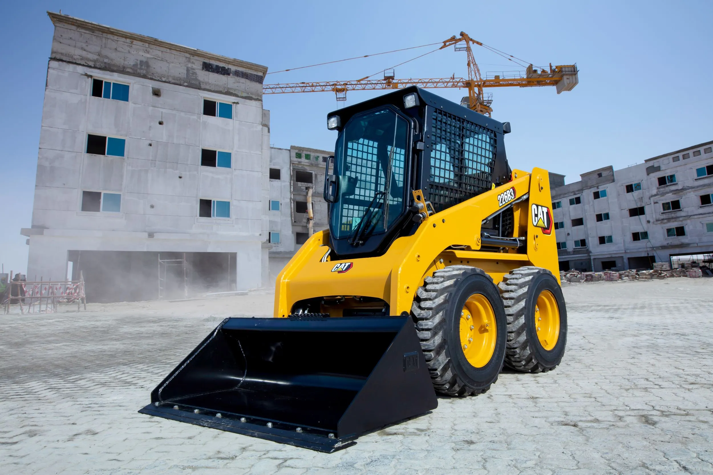 لودر انزلاقي التوجيه CAT 226B3 Series 2 مستعمل