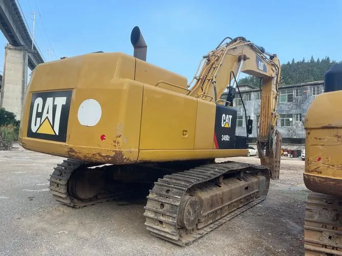 الحفارة الكبيرة المستعملة CAT 349D4