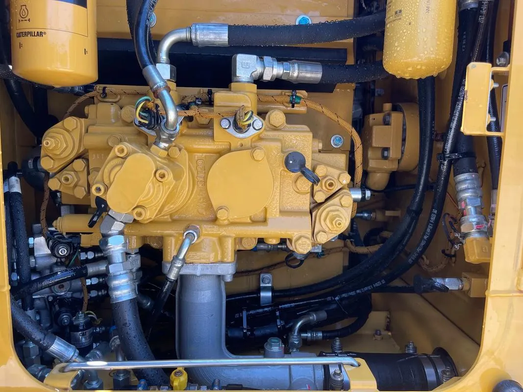 تستخدم الحفارة المتوسطة CAT 312D2GC2