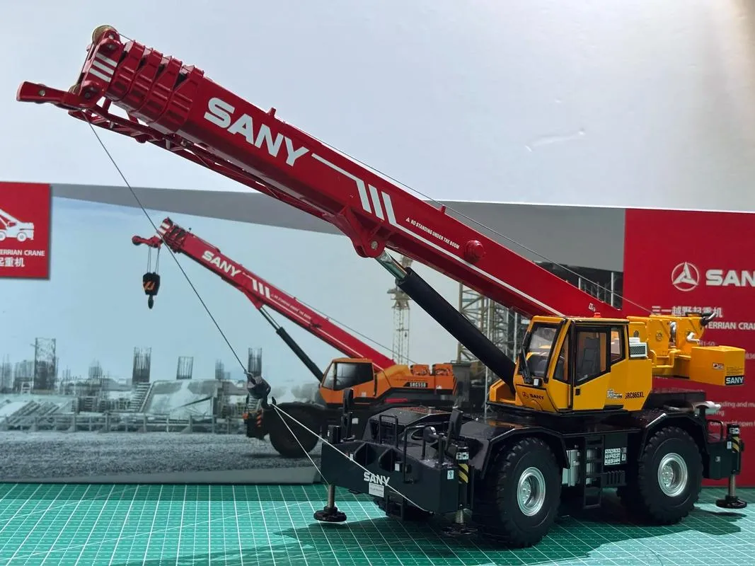 تستخدم ساني SRC400C1 رافعة للطرق الوعرة3
