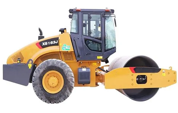 تستخدم المدحلة الاهتزازية XCMG XS163J