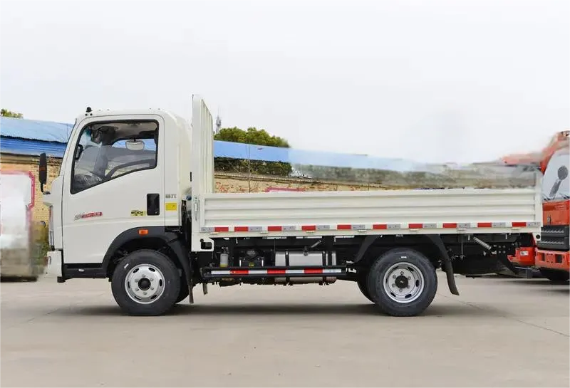 شاحنة خفيفة SINOTRUK HOWO 4x2 مستعملة