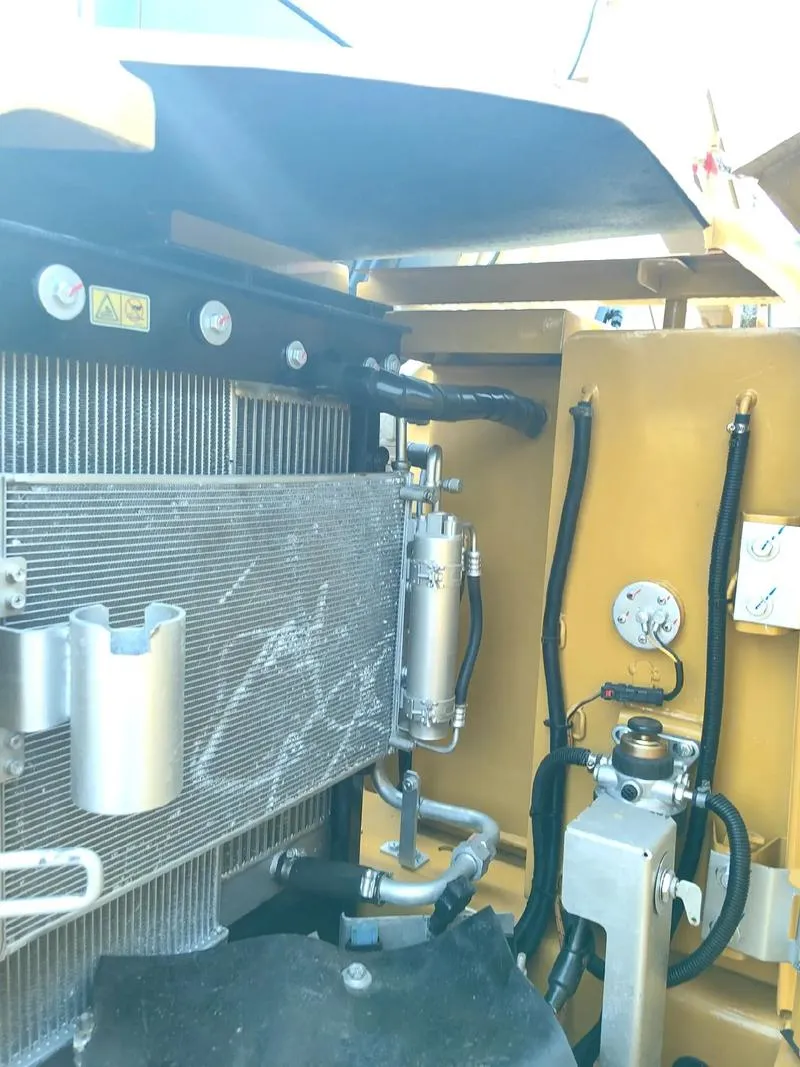 حفارة صغيرة مستعملة CAT 307E25