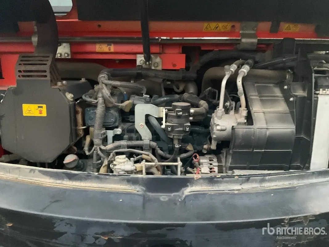 الحفارة الصغيرة المستعملة KUBOTA KX080-56