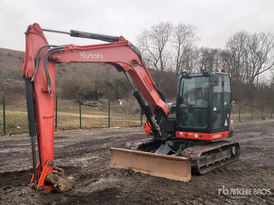 الحفارة الصغيرة المستعملة KUBOTA KX080-52