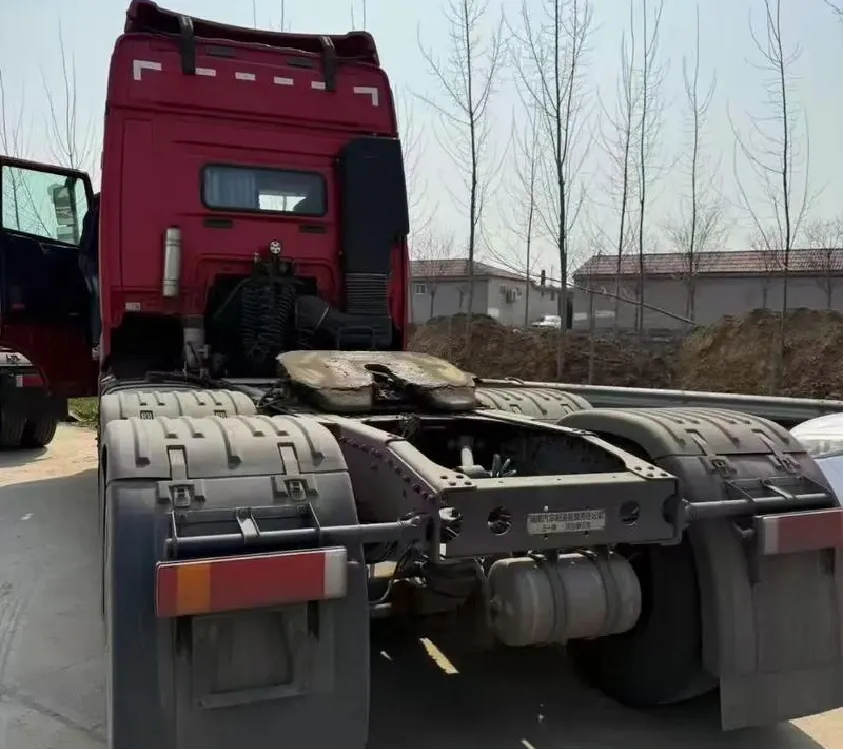 جرار نصف مقطورة SANY D525ASE-80 مستعمل0