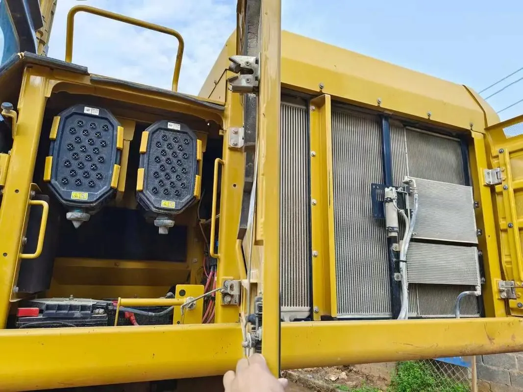 الحفارة الكبيرة المستعملة CAT 345D1