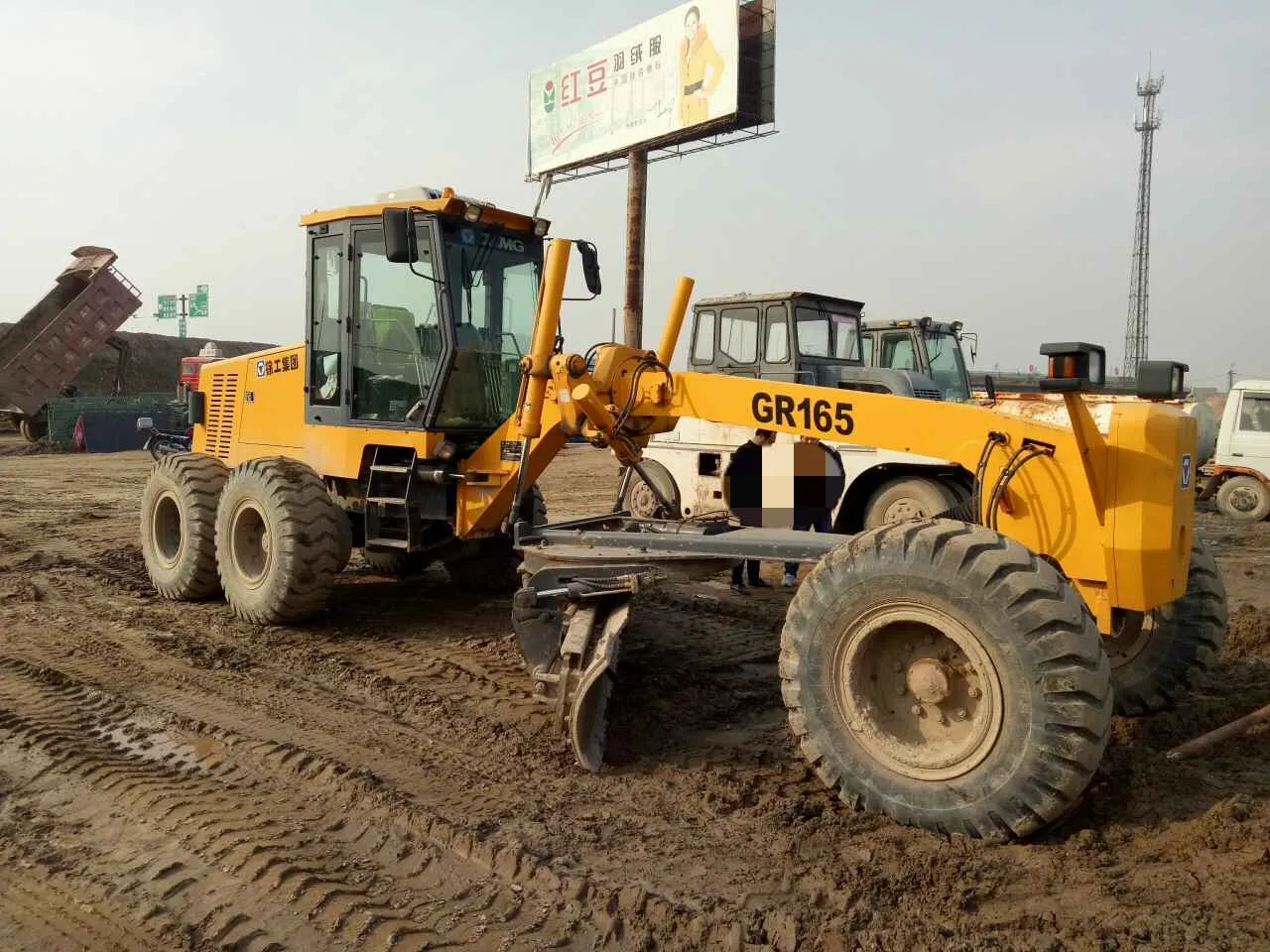 تستخدم ممهدة الطرق XCMG GR165