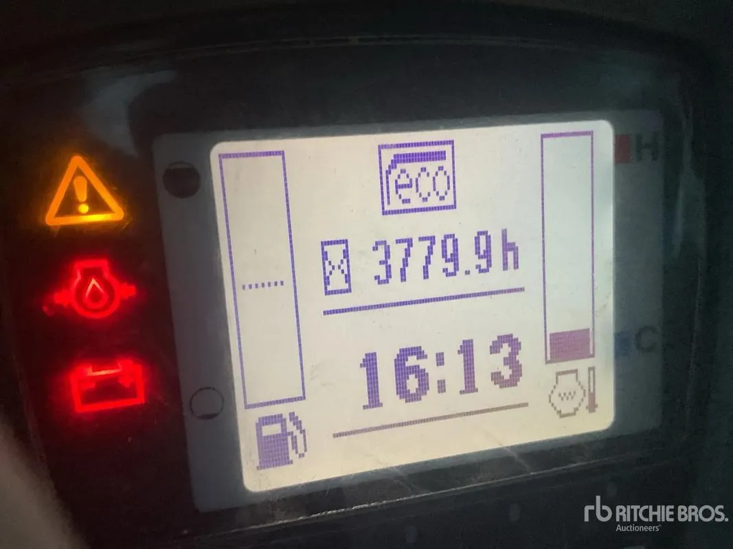 تستخدم KUBOTA KX080-5 حفارة صغيرة3